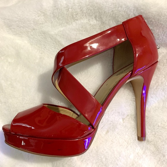 Michael Korda Ariel Platform Heels - Picture 5 of 7